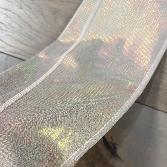 Fabletics Oasis High Waisted Leggings Gold Hologram NWT - Picture 7 of 16